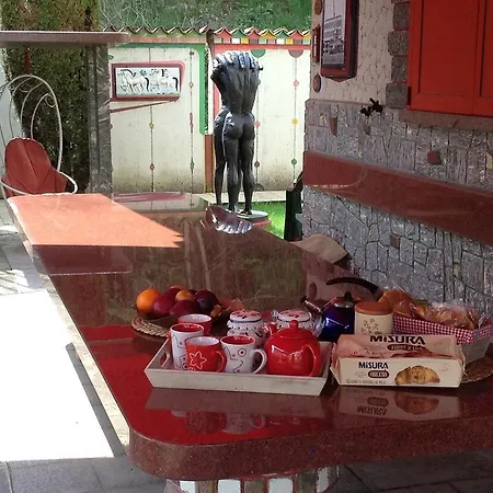 La Salinas Bed & Breakfast Usmate Velate